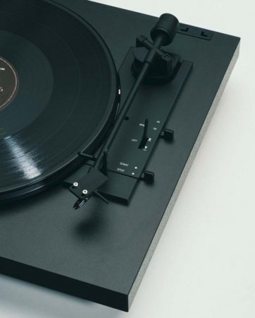 Description image for Pro-Ject PJ22291672 Automat A1 Automatic Turntable BLACK - Open Box